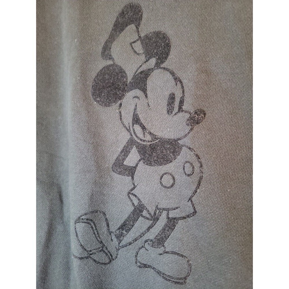 RARE Uniqlo x DISNEY Mickey Mouse SIZE M Black Crewneck Sweatshirt MUST SEE, EUC - Picture 3 of 14